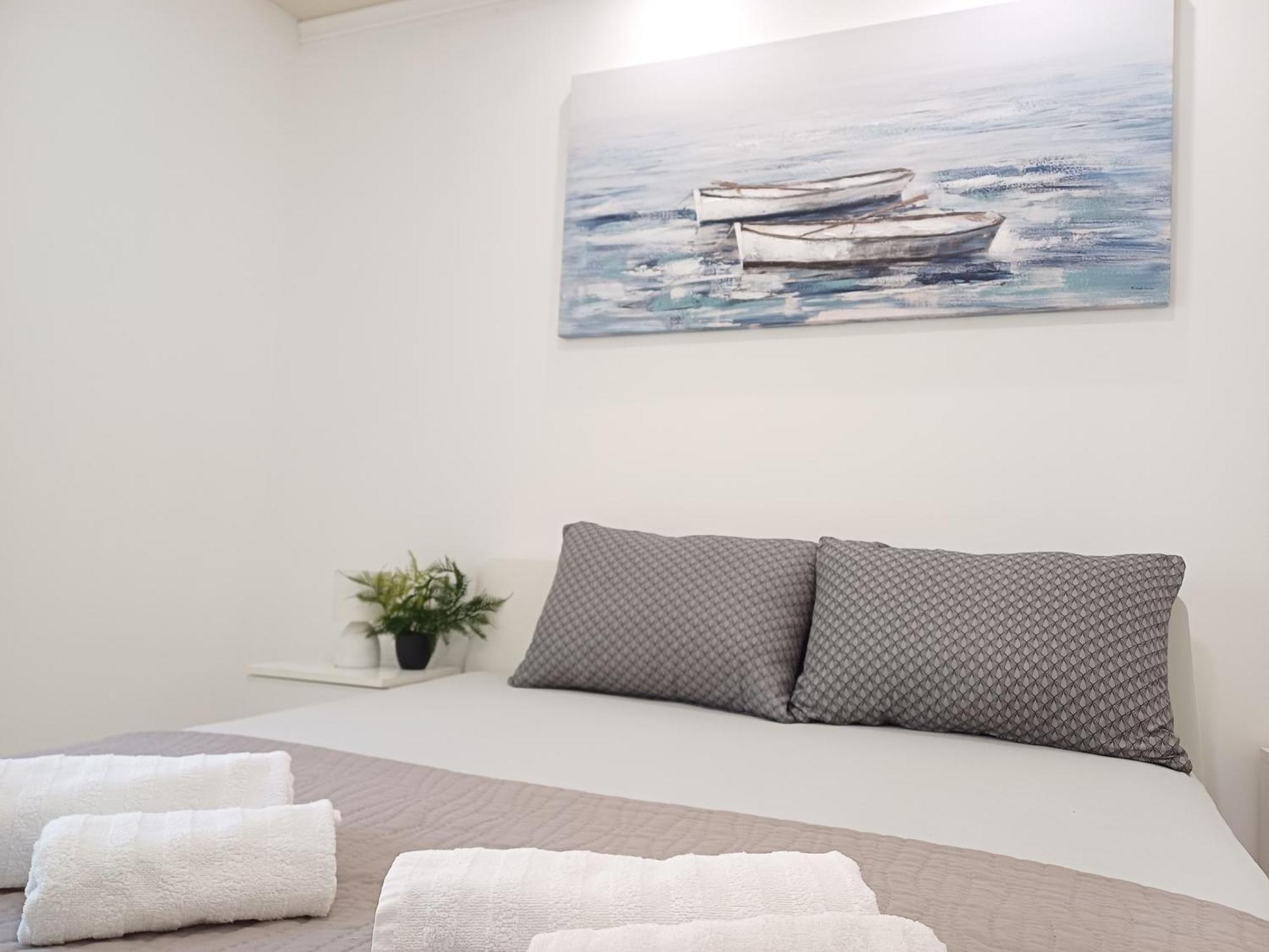 Apartments Sun & Sea Dugi Rat Exterior foto